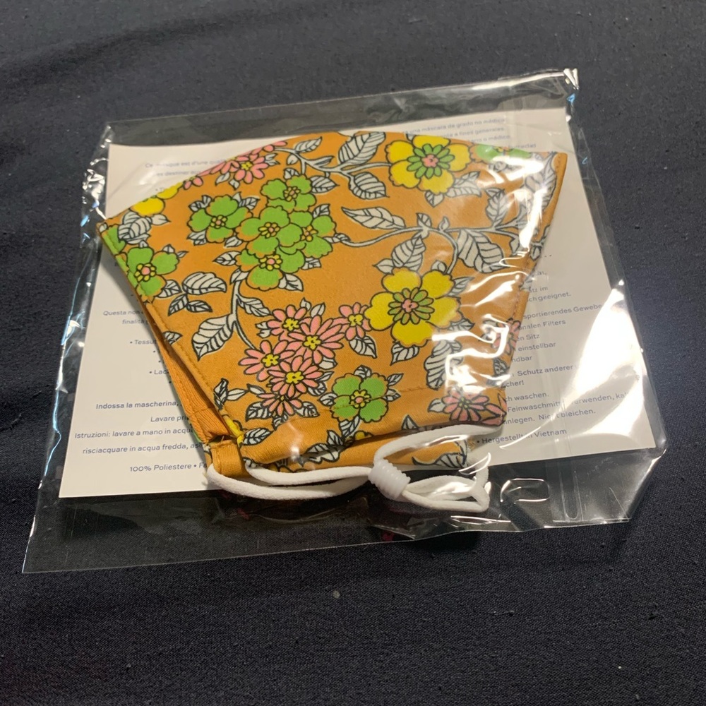 Tory Burch Face Mask